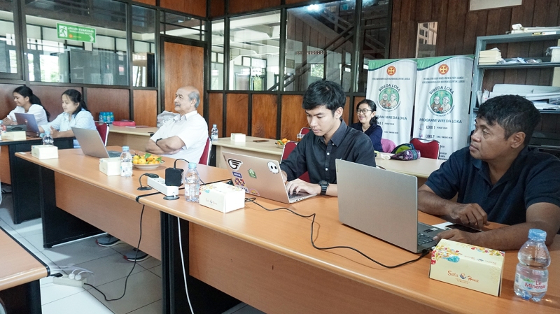 Sharing Experiences, Sharing Lessons Learned